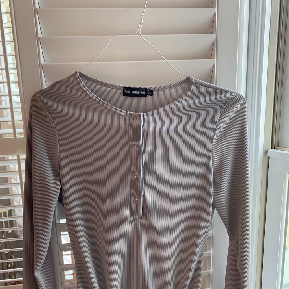 Mauvey long sleeve button down bodysuit
